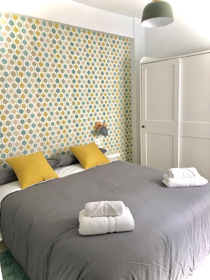 Apartamentos Cruz กรานาดา ภายนอก รูปภาพ