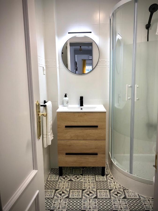 Apartamentos Cruz กรานาดา ภายนอก รูปภาพ